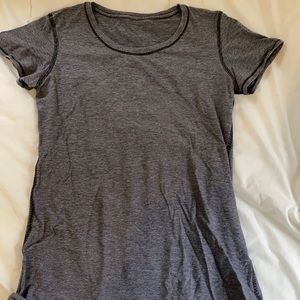 Lulu lemon workout tee